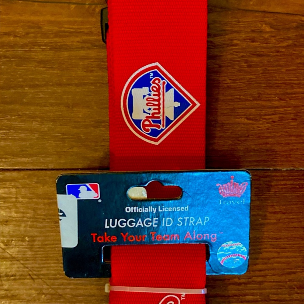 Phillies Red Luggage ID Strap - Picture 11 of 11